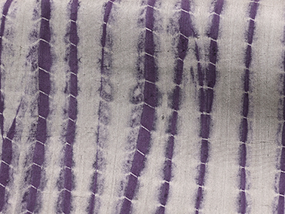 米沢の四季　紫根染紬訪問着 山崎世紀作、四角並び櫛すき織紬袋帯 width=
