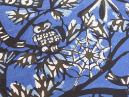 木と鳥の柄藍型絵染一方附紬小紋