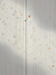 暈しに小花模様刺繍単衣附下